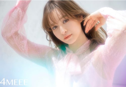 女性向けメディア『4MEEE』、モデル・野崎萌香のインタビュー連載スタート
